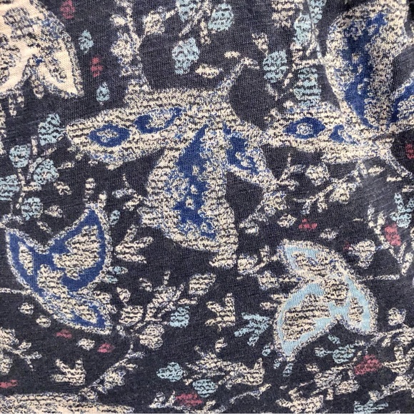 “Lucky Brand” notch collar, 3/4 sleeve navy & lt. blue print top - size M - Picture 12 of 12